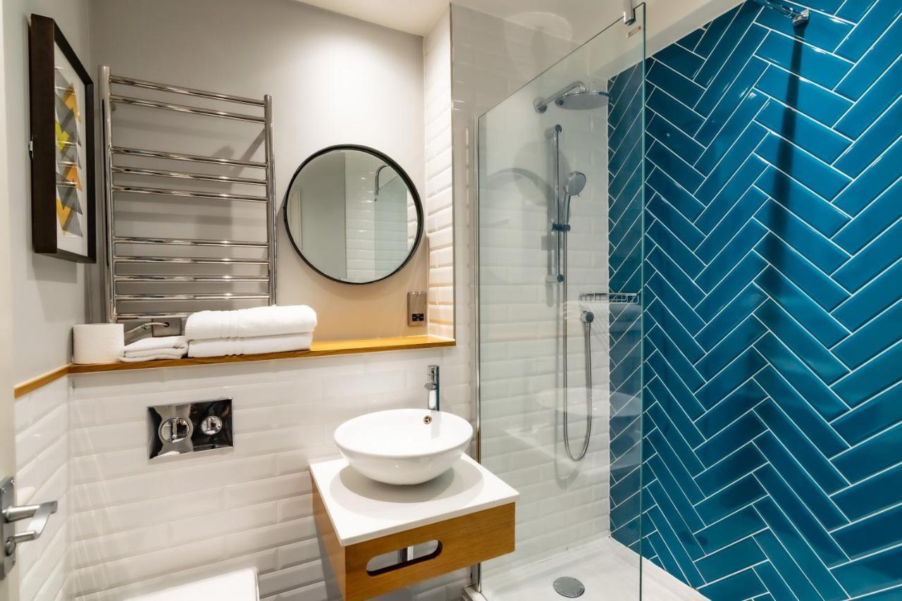 Victoria Inn Лондон Экстерьер фото